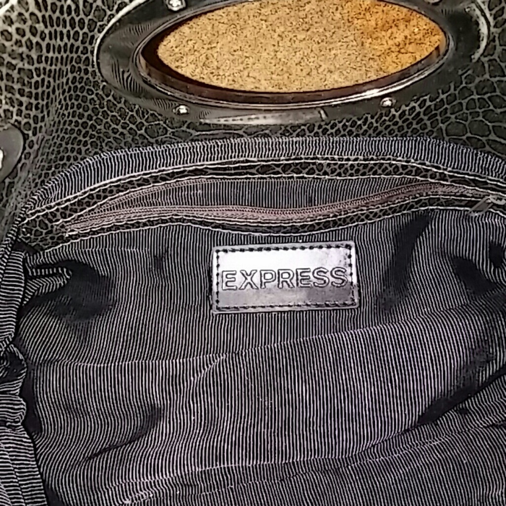 Express Clutch - Picture 4 of 5